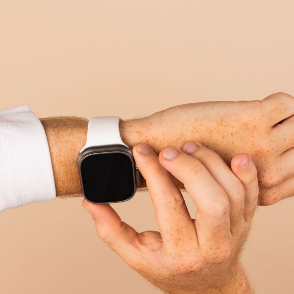 imoshion Siliconen⁺ bandje Apple Watch Series 1 t/m 11 / SE / Ultra (44/45/46/49 mm) - Maat M/L - Wit