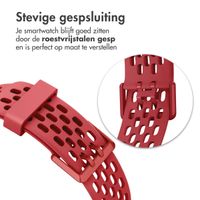 imoshion Siliconen sport bandje met gaatjes Fitbit Charge 5 / Charge 6 - Rood