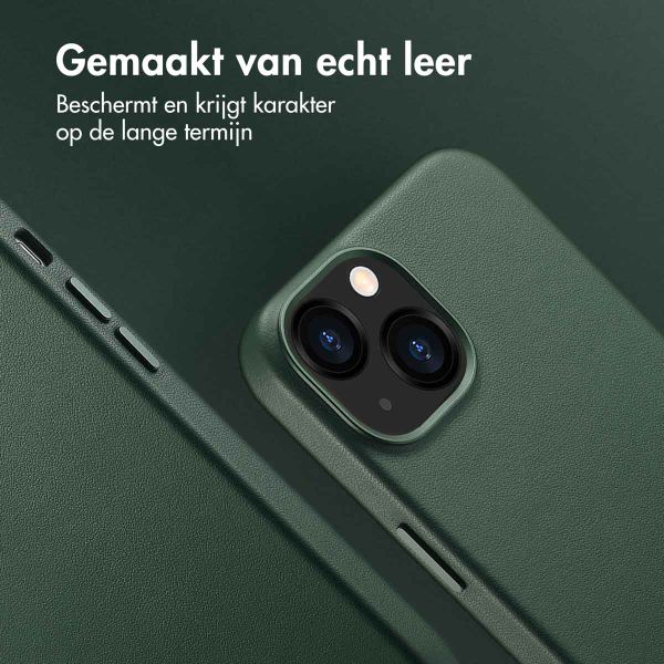 Accezz MagSafe Leather Backcover Apple iPhone 13 - Cedar Green