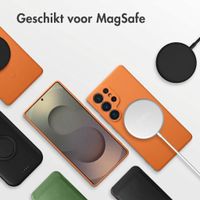 imoshion Color Backcover met MagSafe Samsung Galaxy S25 Ultra - Oranje