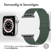 imoshion Magnetisch lederen bandje Apple Watch Series 1 t/m 9 / SE (38/40/41 mm) | Series 10 / 11 (42 mm) - Groen