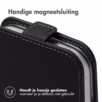 Accezz Flipcase Apple iPhone 17 Pro Max - Zwart