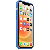 Apple Silicone Backcover MagSafe Apple iPhone 12 (Pro) - Capri Blue