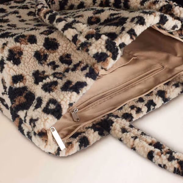 Selencia Zaya Tote Bag - Teddy Laptoptas 16 inch - Leopard