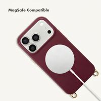 Selencia Rivièra MagSafe Back Cover with detachable hooks Apple iPhone 17 Pro - Bold Burgundy