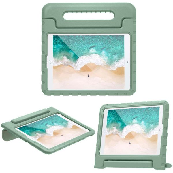 imoshion Kidsproof Backcover met handvat iPad 7 (2019) / iPad 8 (2020) / iPad 9 (2021) 10.2 inch - Olijfgroen