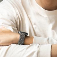 Uniq Aspen Designer Edition Braided bandje Apple Watch Series 1 t/m 11 / SE / Ultra (44/45/46/49 mm) - Pebble Grey