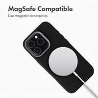 Accezz Mesh Back Cover with MagSafe Apple iPhone 15 Pro - Black