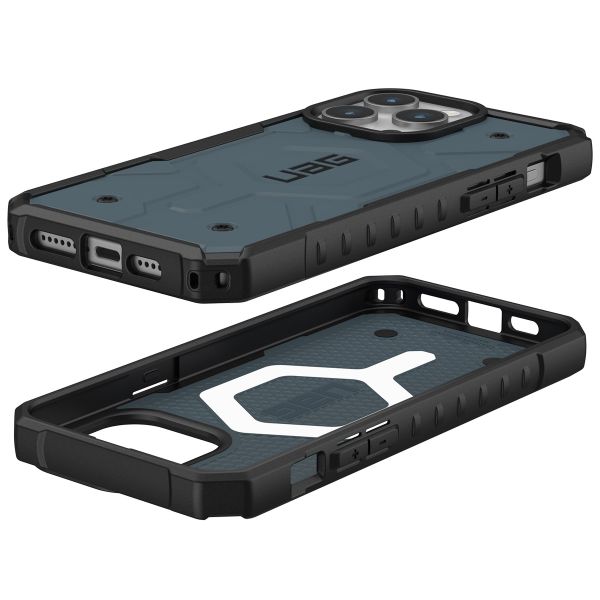 UAG Pathfinder Backcover MagSafe iPhone 15 Pro Max - Cloud Blue