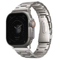 Uniq Osta Stalen band met zelf-verstelbare links Apple Watch Series 1 t/m 10 / SE / Ultra (2) (44/45/46/49 mm) - Titanium Silver