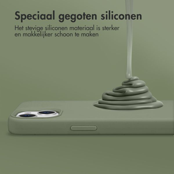 Accezz Liquid Silicone Backcover met MagSafe iPhone 16 Plus - Cooper Green