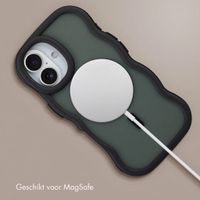 Selencia Wavy Backcover met MagSafe Apple iPhone 16 - Zwart