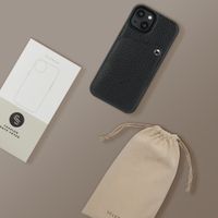 Selencia Riva Backcover met Pashouder Apple iPhone 14 / 13 - Zwart