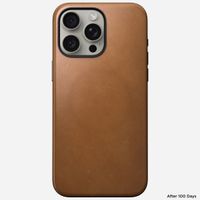 Nomad Modern Leather Case met MagSafe Apple iPhone 15 Pro Max - English Tan