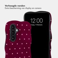 Selencia Vivid Wavy Backcover met MagSafe Samsung Galaxy A37 (5G) - Happy Dots Burgundy