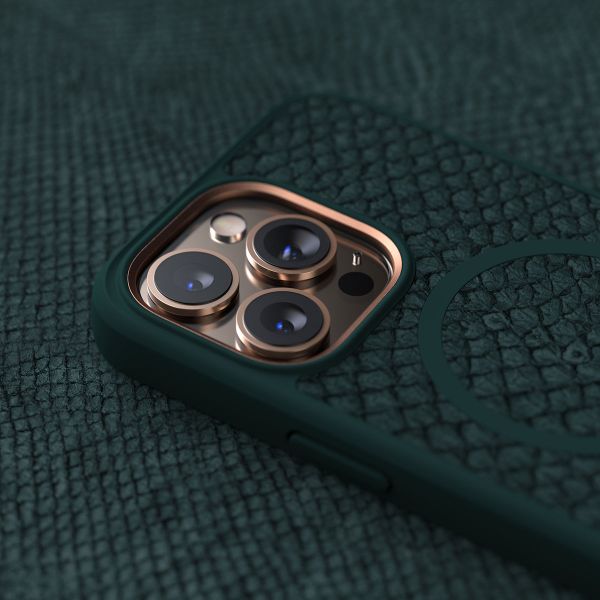 Njorð Collections Salmon Leather MagSafe Case iPhone 13 Pro - Dark Green