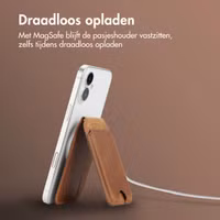 Accezz Vintage Leather MagSafe Kaarthouder met Standaard - Tobacco Cognac