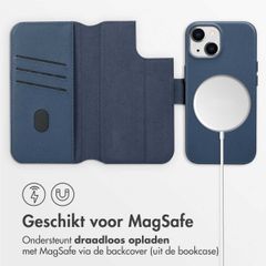 Accezz Leather Bookcase 2-in-1 met MagSafe Apple iPhone 15 - Nightfall Blue