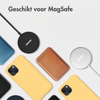 Accezz Liquid Silicone Backcover met MagSafe Apple iPhone 14 Pro Max - Geel