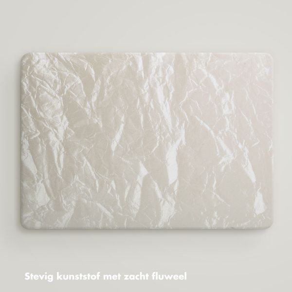 Selencia Fluwelen Cover Apple MacBook Pro 14 inch (2021 / 2023 M3 chip / 2024 M4 chip / 2025 M5 chip) - Beige