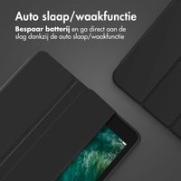Accezz Smart Silicone Bookcase Apple iPad Air 13 inch (2025) M3 / (2024) M2 - Zwart