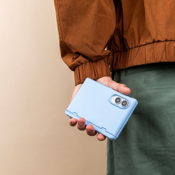 imoshion Color Backcover met Stand Samsung Galaxy Z Fold 8 - Lichtblauw