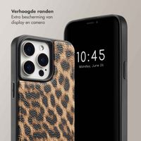 Selencia Nova Backcover met koord en pashouder iPhone 15 Pro Max - Leopard