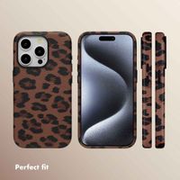 Selencia Sabi Back Cover Panther Print with MagSafe Apple iPhone 15 Pro - Mocha Brown