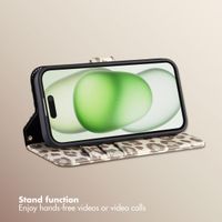 Selencia Sabi Bookcase with Leopard Print Apple iPhone 15 - Soft Ivory
