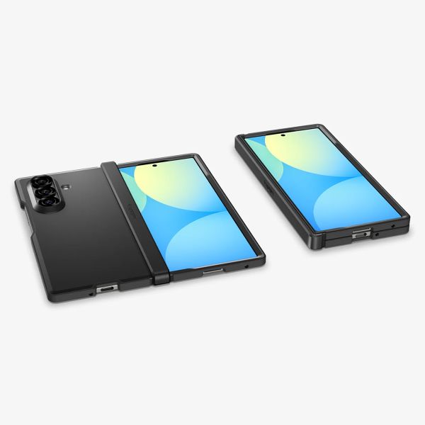Spigen Tough Armor Pro Backcover MagFit Samsung Galaxy Z Fold 7 - Zwart
