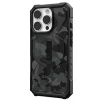 UAG Pathfinder Backcover Apple iPhone 16 Pro - Midnight Camo