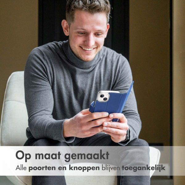 Accezz Wallet Softcase Bookcase Apple iPhone 14 Plus - Donkerblauw