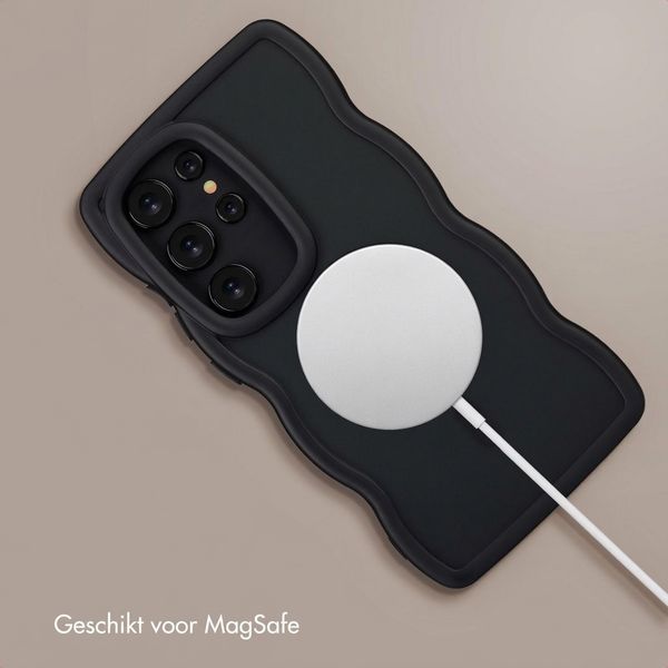 Selencia Wavy Backcover met MagSafe Samsung Galaxy S24 Ultra - Zwart