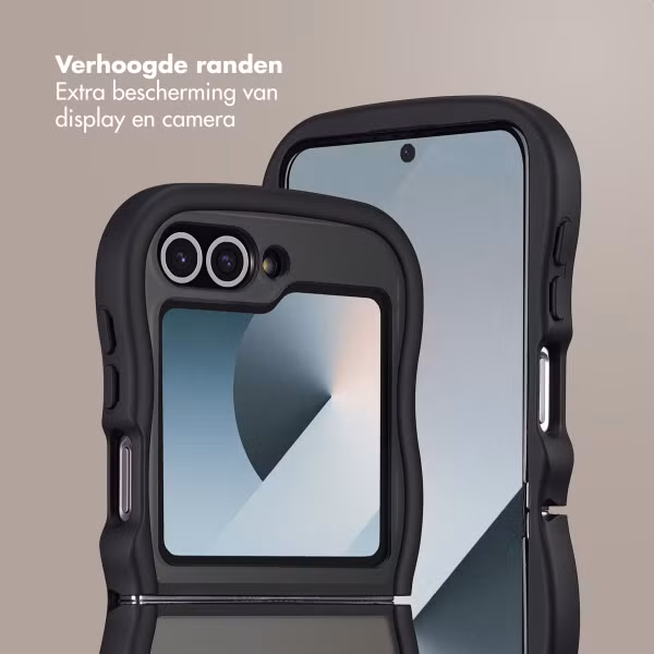 Selencia Wavy Backcover met MagSafe Samsung Galaxy Z Flip 6 - Zwart