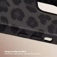 Selencia Sabi Backcover Panterprint met MagSafe Apple iPhone 12 (Pro) - Midnight Black