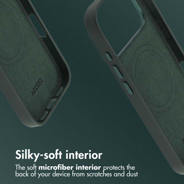 Accezz Leather Back Cover with MagSafe Apple iPhone 17 Pro - Cedar Green