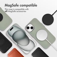 Accezz Leather Back Cover with MagSafe Apple iPhone 15 - Light Grey