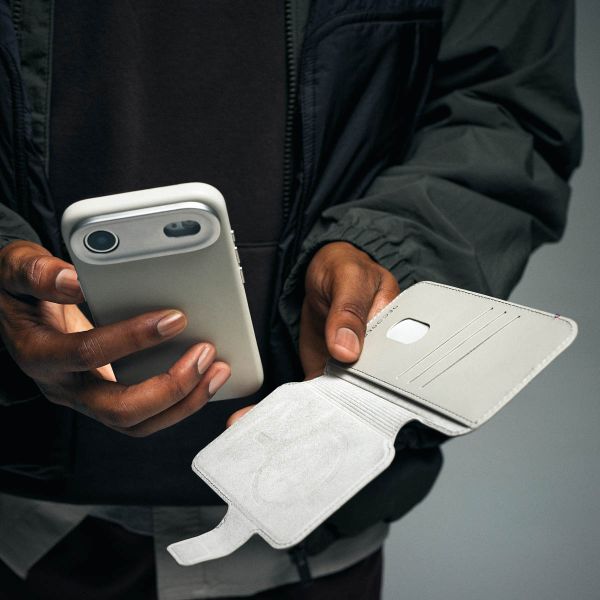 Decoded 2 in 1 Leather Detachable Wallet MagSafe Apple iPhone 17 Pro - Zwart