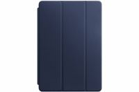 Apple Leather Smart Cover iPad 9 (2021) 10.2 inch / 8 (2020) 10.2 inch / 7 (2019) 10.2 inch / Pro 10.5 (2017) / Air 3 (2019) - Blauw