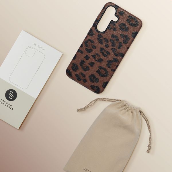 Selencia Sabi Backcover Panterprint met MagSafe Samsung Galaxy S25 - Mocha Brown