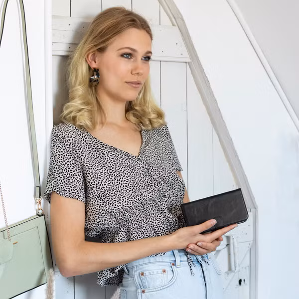 Selencia Echt Leren Bookcase Huawei P30 Lite - Zwart