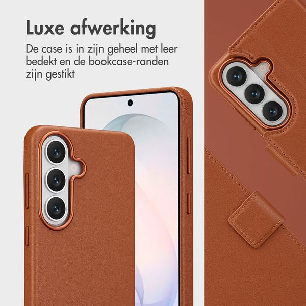 Accezz Leather Bookcase 2-in-1 met MagSafe Samsung Galaxy S26 - Sienna Brown