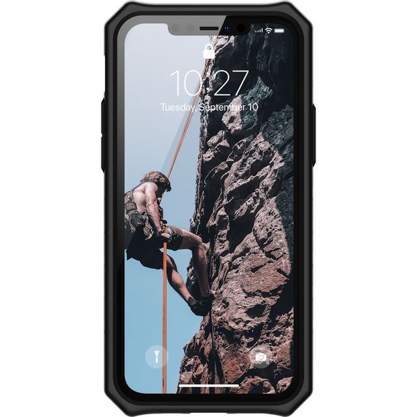 UAG Monarch Backcover Apple iPhone 12 (Pro) - Carbon Fiber Black