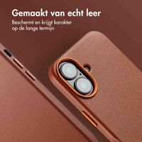 Accezz MagSafe Leather Backcover Apple iPhone 16 - Sienna Brown