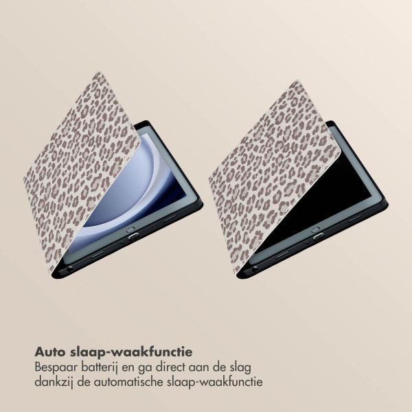 Selencia Sabi Bookcase met panterprint Samsung Galaxy Tab A9 Plus - Soft Ivory