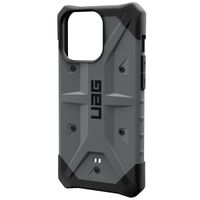 UAG Pathfinder Backcover Apple iPhone 13 Pro - Silver