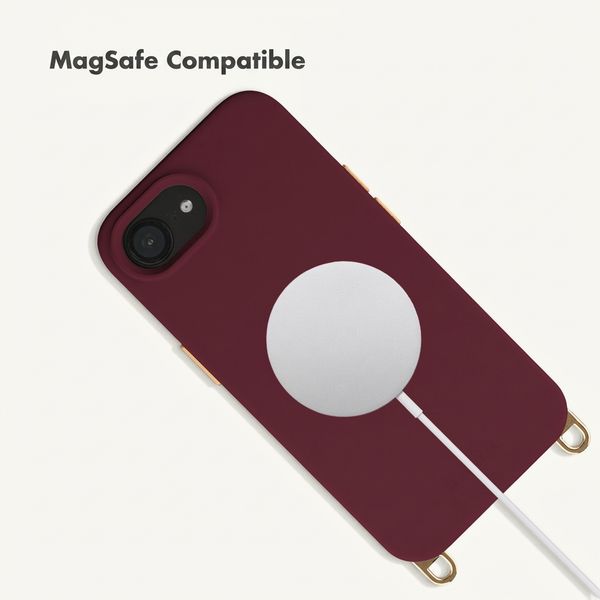 Selencia Rivièra MagSafe Back Cover with detachable hooks Apple iPhone 17e / 16e - Bold Burgundy