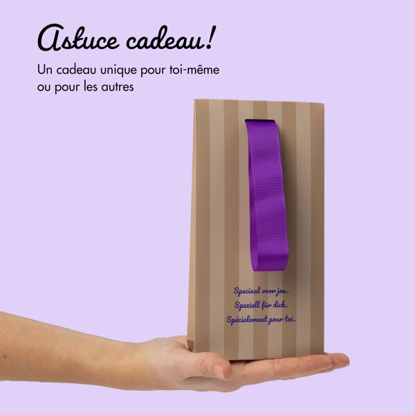Color Backcover MagSafe met afneembaar koord en eigen foto en/of tekst Apple iPhone 15 - Letter