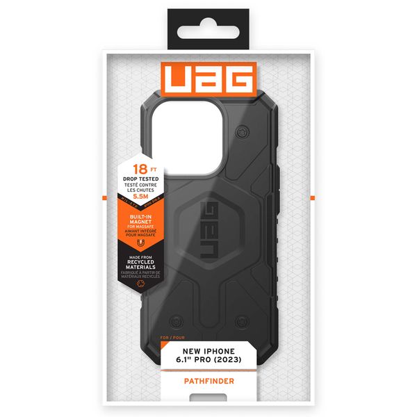 UAG Pathfinder Backcover MagSafe iPhone 15 Pro - Zwart