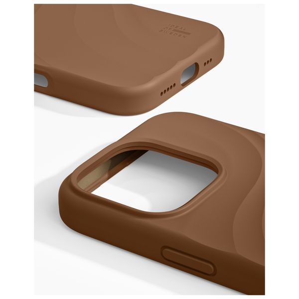 iDeal of Sweden Soft Swirl Silicone MagSafe Case Apple iPhone 16 Pro Max - Salted Caramel